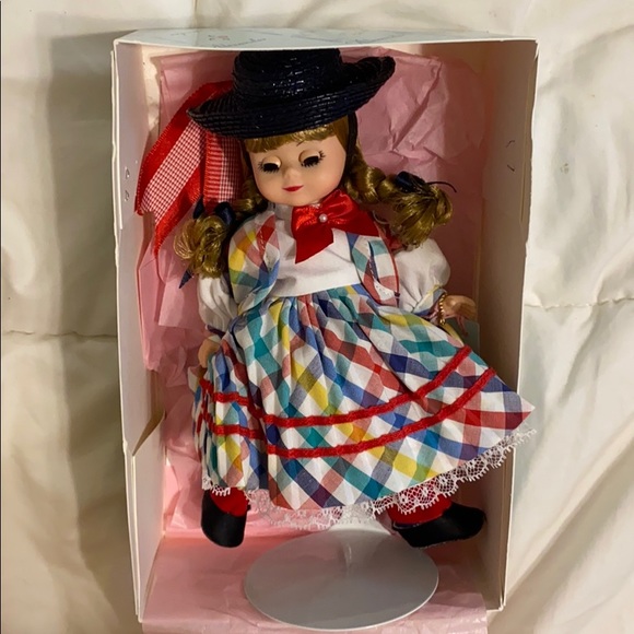 75th anniversary madame alexander doll - Picture 5 of 6
